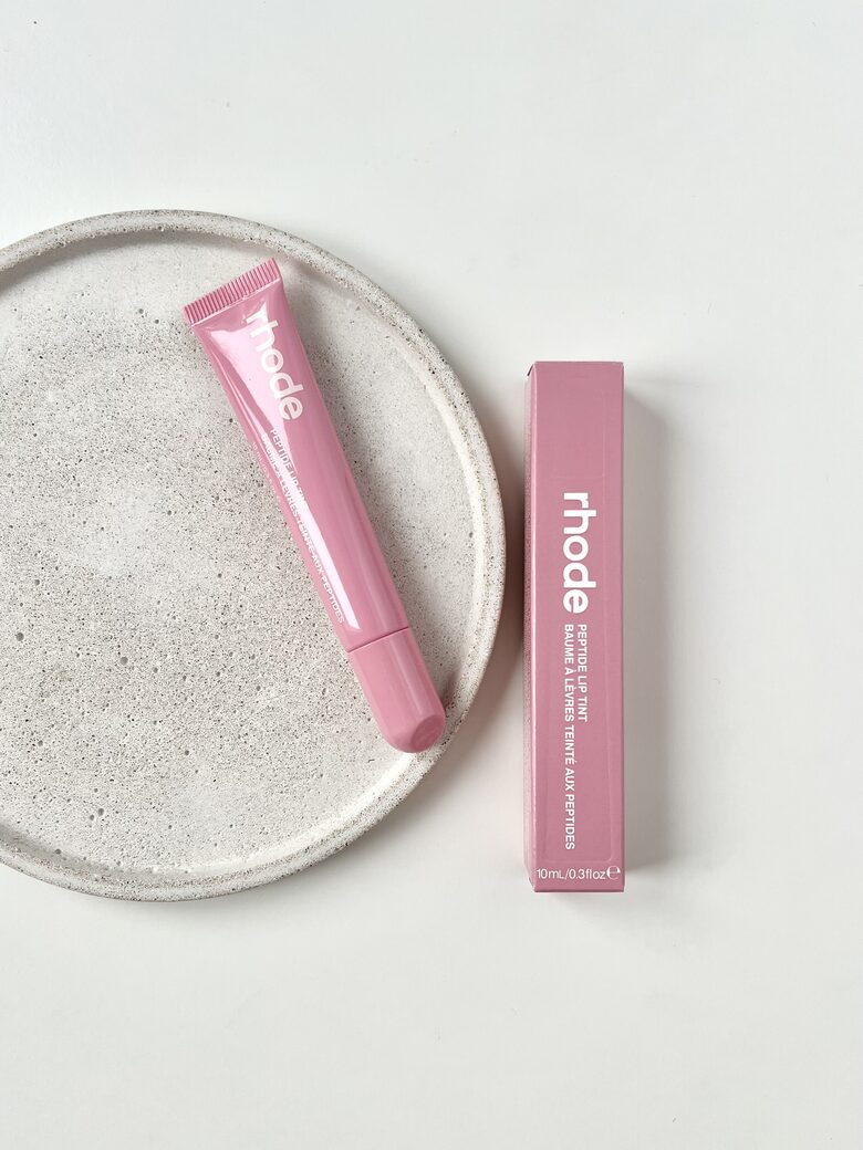 LŪPU SPĪDUMS, RHODE, RIBBON